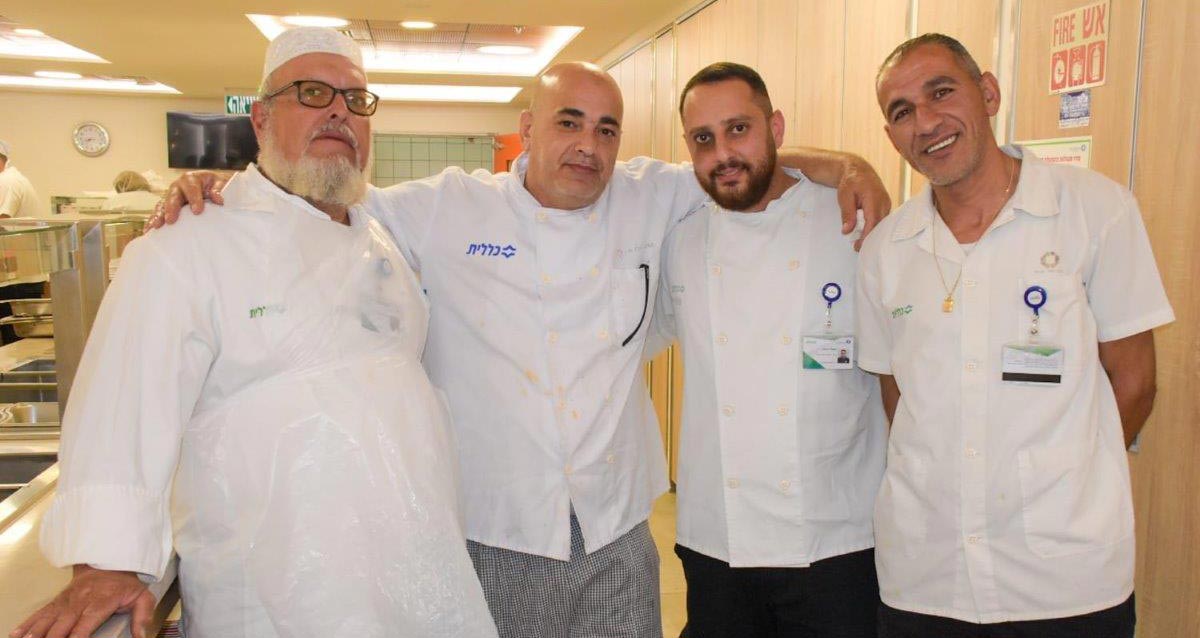 צוות המטבח בכרמל. צילום: אלי דדון